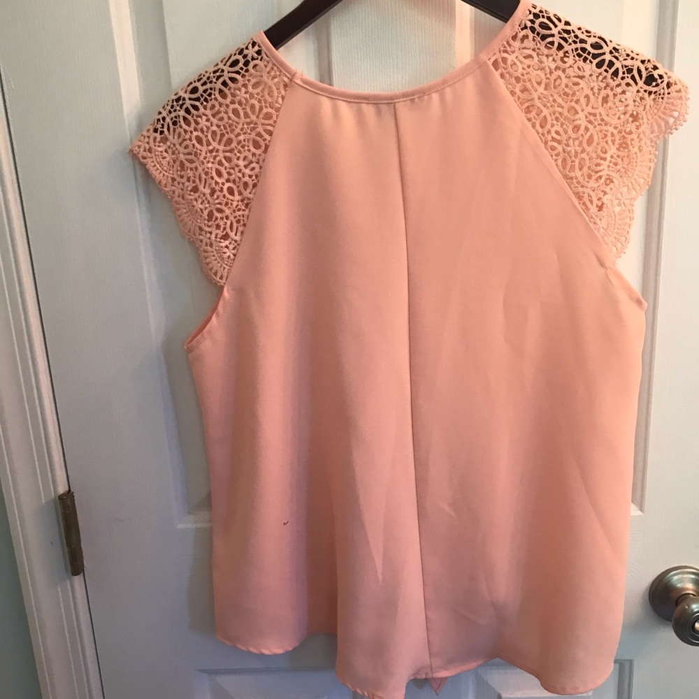 Fun Spring blouse - Picture 2 of 3